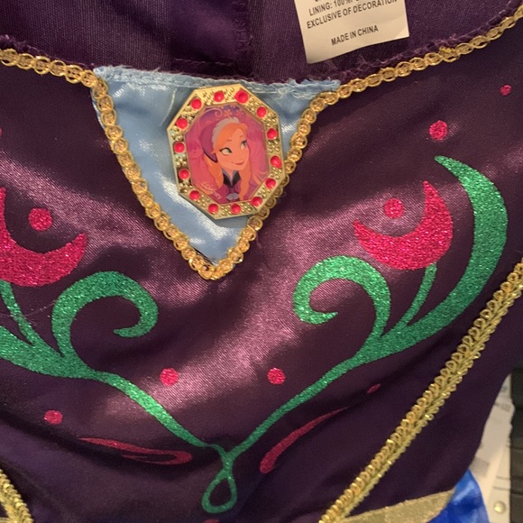 Disney Frozen Anna Halloween or Dress-up Costume Costume with Wig Sz 4-6 - Picture 2 of 5